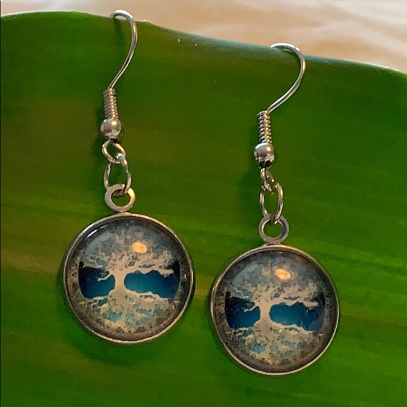 Tree of life earrings NWOT - Picture 3 of 5